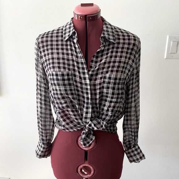 Club Monaco Tops - SILK CLUB MONACO BLOUSE